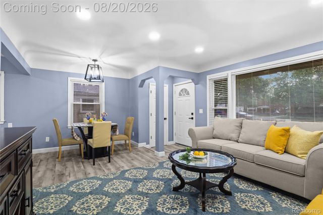 24241 Coolidge Highway, Oak Park, MI 48237