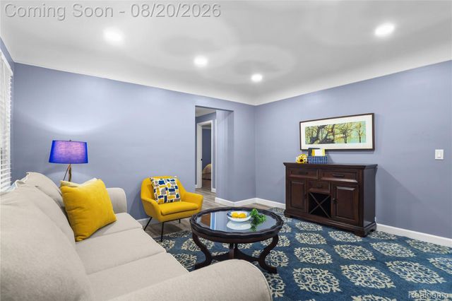 24241 Coolidge Highway, Oak Park, MI 48237