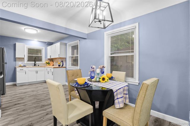 24241 Coolidge Highway, Oak Park, MI 48237