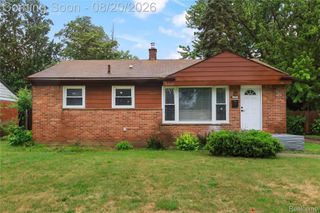 24241 Coolidge Highway, Oak Park, MI 48237