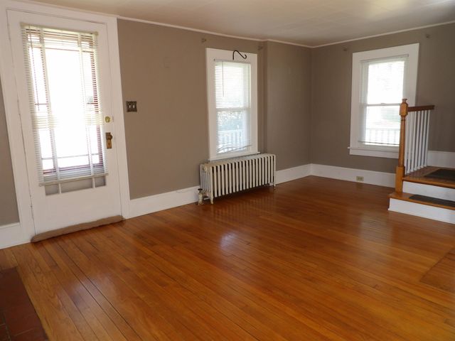 43 Middle Road, Clarendon, VT 05759
