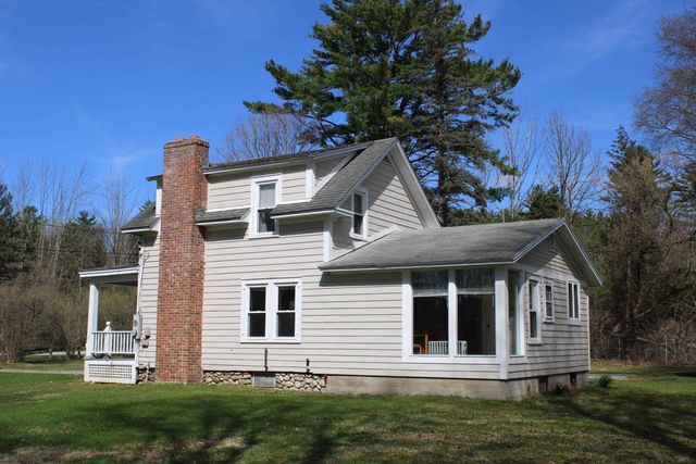43 Middle Road, Clarendon, VT 05759