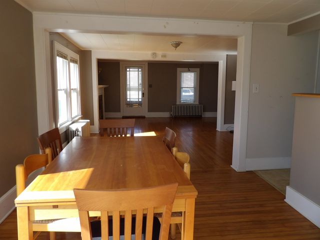 43 Middle Road, Clarendon, VT 05759