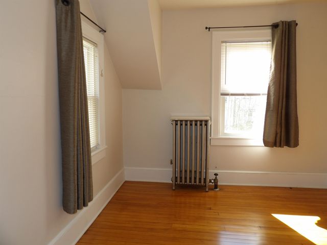 43 Middle Road, Clarendon, VT 05759