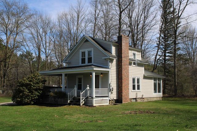 43 Middle Road, Clarendon, VT 05759