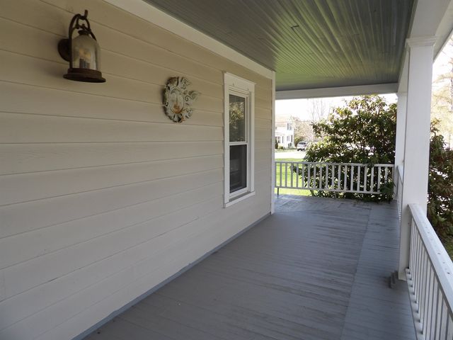 43 Middle Road, Clarendon, VT 05759