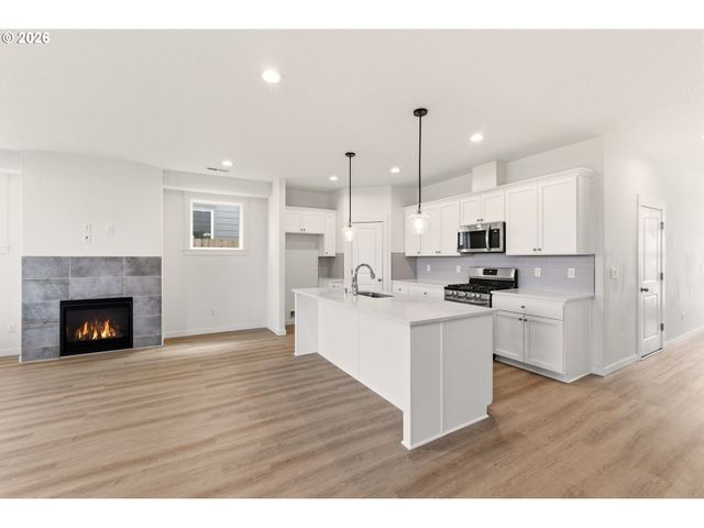 6950 N MADISON Cir, Ridgefield, WA 98642