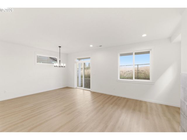 6950 N MADISON Cir, Ridgefield, WA 98642