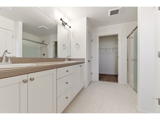 6950 N MADISON Cir, Ridgefield, WA 98642