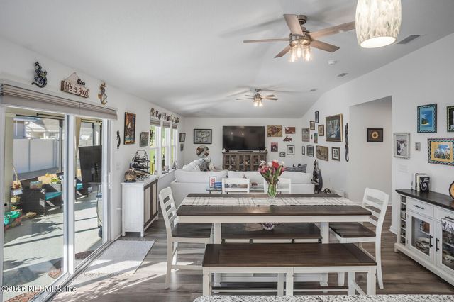 402 RED DAHLIA Lane, Jacksonville, FL 32218