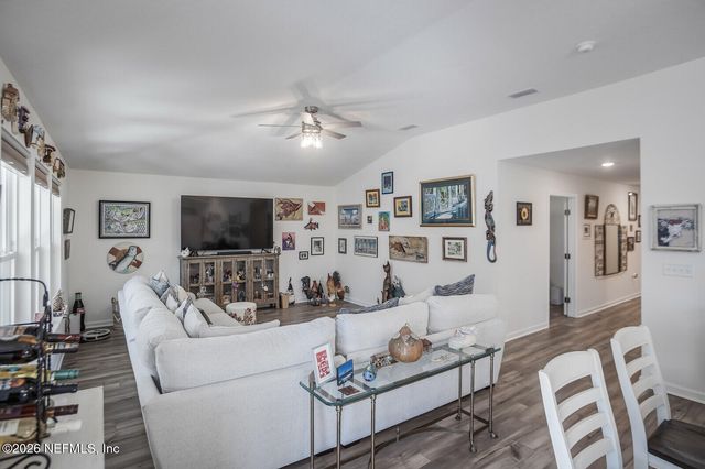 402 RED DAHLIA Lane, Jacksonville, FL 32218