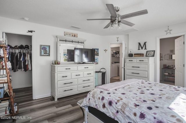 402 RED DAHLIA Lane, Jacksonville, FL 32218