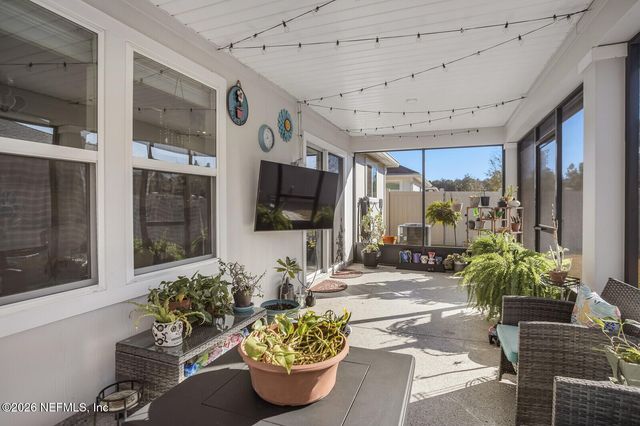 402 RED DAHLIA Lane, Jacksonville, FL 32218