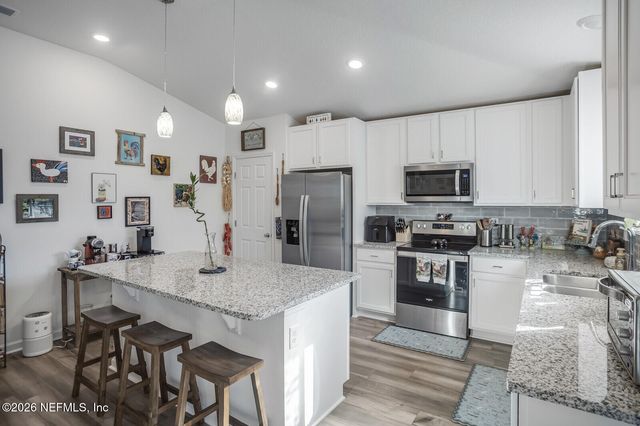 402 RED DAHLIA Lane, Jacksonville, FL 32218