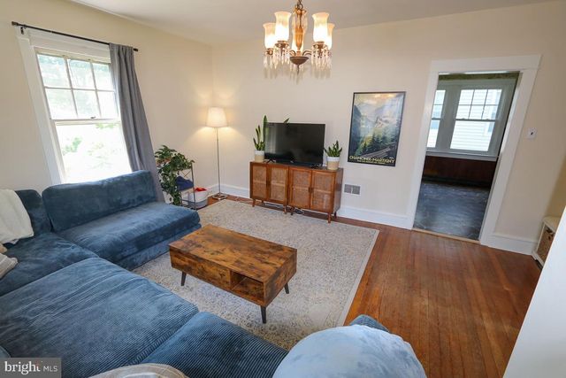 1952 SUSQUEHANNA RD, Abington, PA 19001
