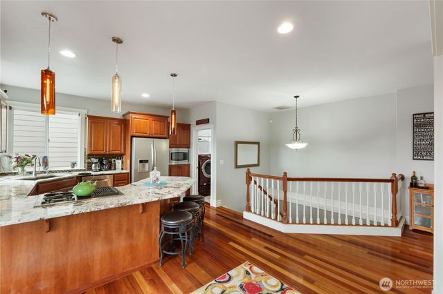 7802 211th Avenue E, Bonney Lake, WA 98391