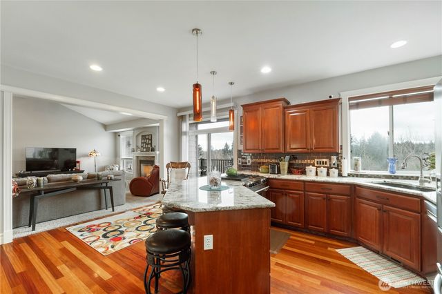 7802 211th Avenue E, Bonney Lake, WA 98391