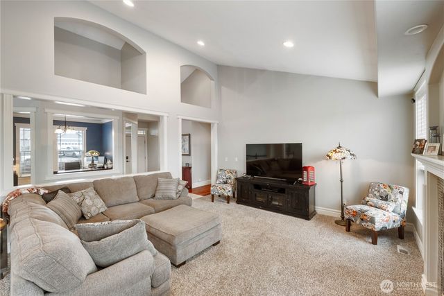 7802 211th Avenue E, Bonney Lake, WA 98391