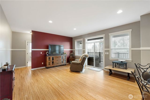 7802 211th Avenue E, Bonney Lake, WA 98391