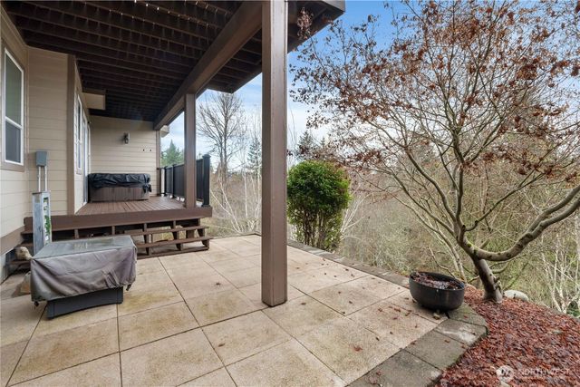 7802 211th Avenue E, Bonney Lake, WA 98391