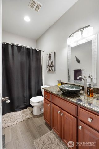 7802 211th Avenue E, Bonney Lake, WA 98391