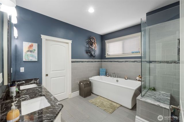 7802 211th Avenue E, Bonney Lake, WA 98391