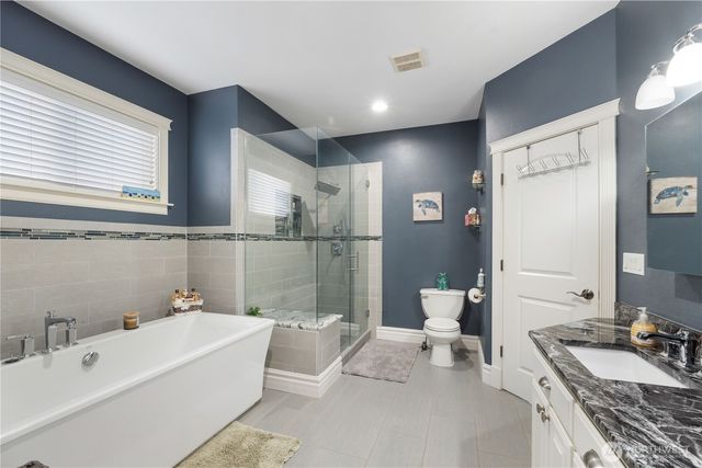 7802 211th Avenue E, Bonney Lake, WA 98391