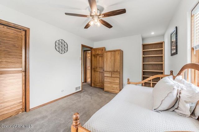 11516 W Crystal Bay Rd, Post Falls, ID 83854