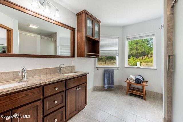 11516 W Crystal Bay Rd, Post Falls, ID 83854