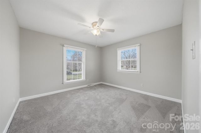 2010 Elizabeth Avenue, Hickory, NC 28602