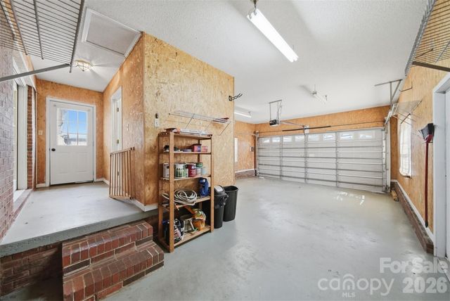 2010 Elizabeth Avenue, Hickory, NC 28602