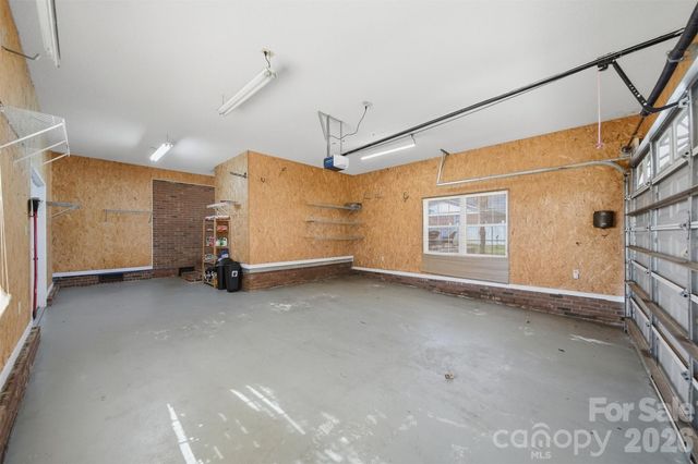 2010 Elizabeth Avenue, Hickory, NC 28602