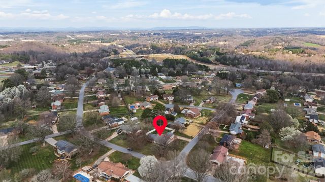 2010 Elizabeth Avenue, Hickory, NC 28602