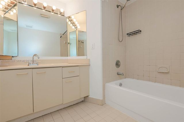 6272 NW 186th Street 106, Miami, FL 33015