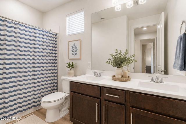 17190 W GRACEMONT Street, Surprise, AZ 85388