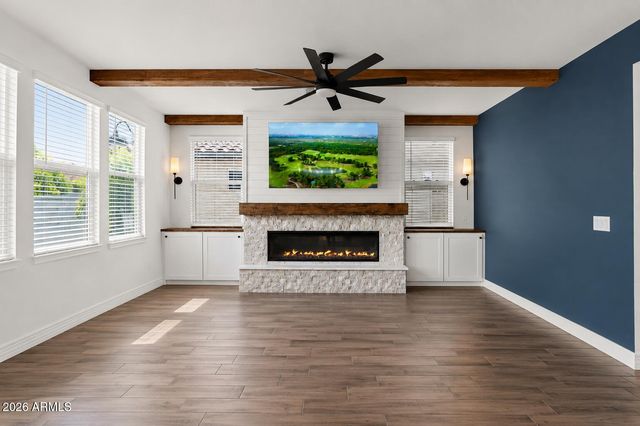17190 W GRACEMONT Street, Surprise, AZ 85388