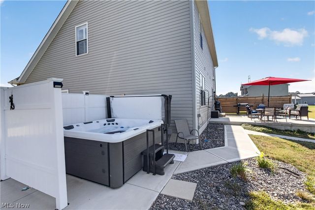 48600 Middle Ridge Road, Amherst, OH 44001