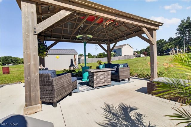 48600 Middle Ridge Road, Amherst, OH 44001