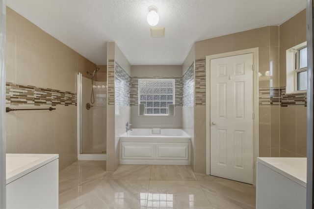 7608 Deland Avenue, Fort Pierce, FL 34951