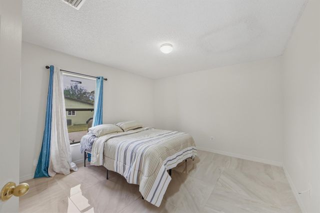 7608 Deland Avenue, Fort Pierce, FL 34951