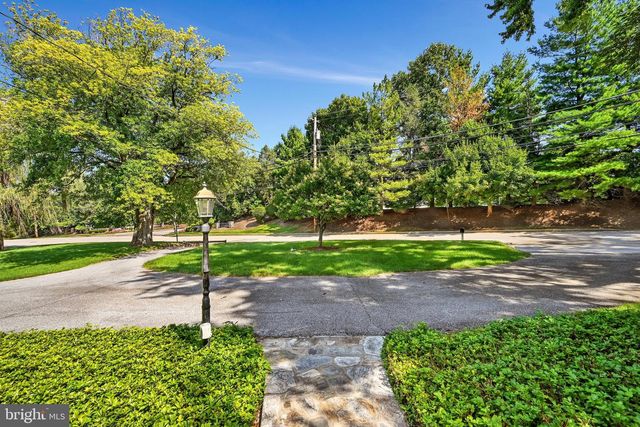 309 WARNER RD, Wayne, PA 19087