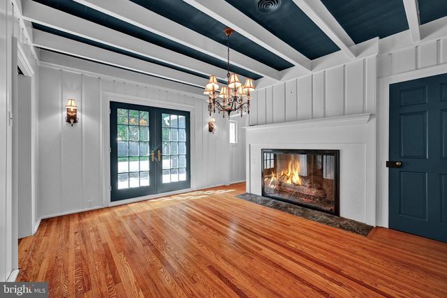 309 WARNER RD, Wayne, PA 19087