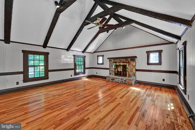 309 WARNER RD, Wayne, PA 19087
