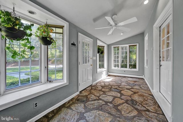 309 WARNER RD, Wayne, PA 19087