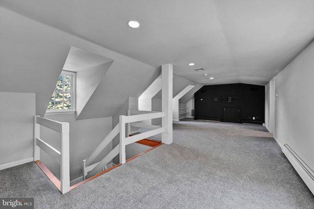 309 WARNER RD, Wayne, PA 19087