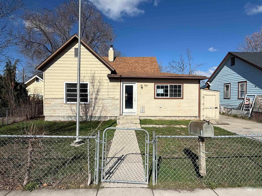 1111 14th Ave S, Nampa, ID 83651