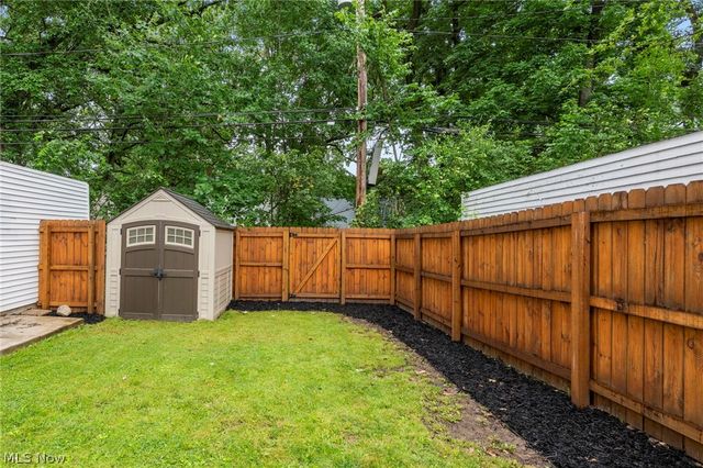 19230 Scottsdale Boulevard, Shaker Heights, OH 44122