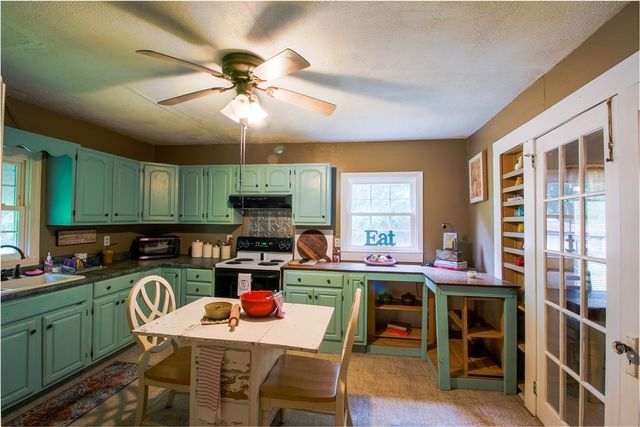 130 S King Street, Seneca, SC 29678