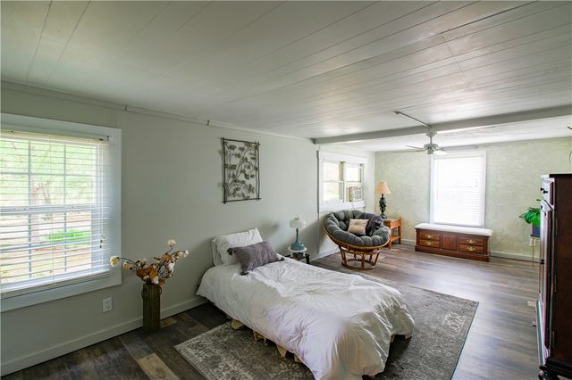 130 S King Street, Seneca, SC 29678