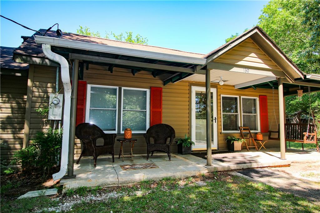 130 S King Street, Seneca, SC 29678